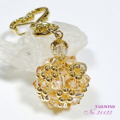 ★ハンドメイドで愛と光をお届けします！