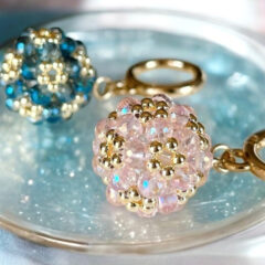 ◉水晶を内包したビーズボールに込めた想い